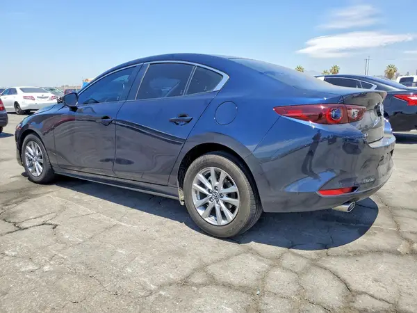 JM1BPAAL2T1878899 2026 MAZDA 3 - Image 2