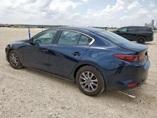 JM1BPAAL3M1321131 2021 MAZDA 3 - Image 2