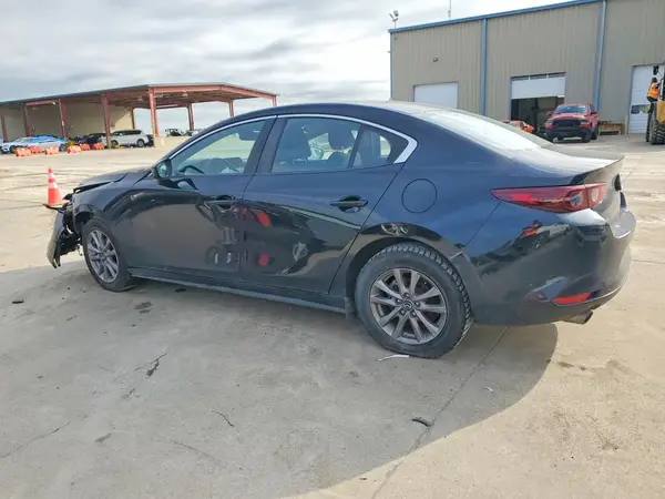 JM1BPAAL5M1322104 2021 MAZDA 3 - Image 2