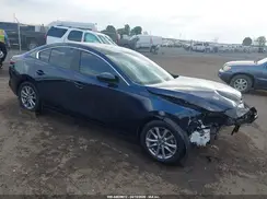 JM1BPAAL6M1316165 2021 MAZDA 3