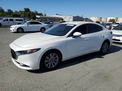 JM1BPAAL8M1327880 2021 MAZDA 3