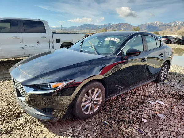 JM1BPAAL9M1323756 2021 MAZDA 3