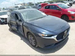 JM1BPAALXM1320087 2021 MAZDA 3
