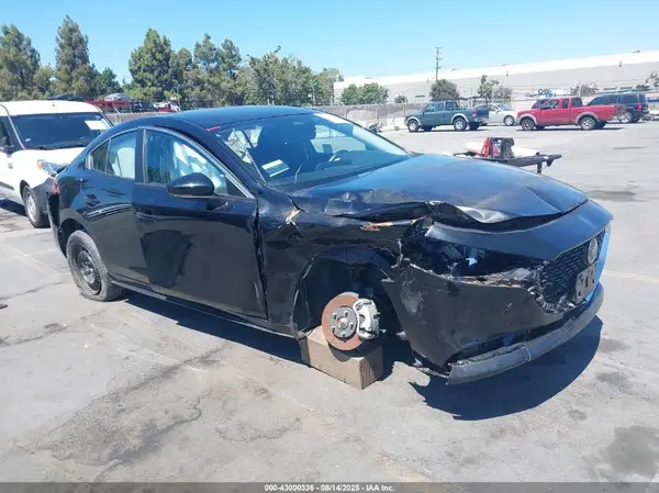 JM1BPAAM6S1761740 2025 MAZDA 3 - Image 1