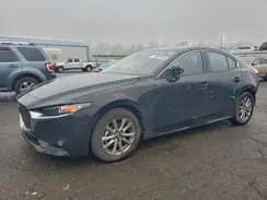 JM1BPAAM8S1766129 2025 MAZDA 3