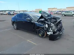 JM1BPAAM8S1766213 2025 MAZDA 3