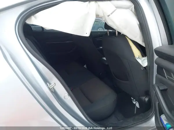 JM1BPAB72K1130010 2019 MAZDA 3 - Image 8