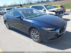 JM1BPAB72M1333708 2021 MAZDA 3