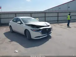 JM1BPABL0M1317620 2021 MAZDA 3