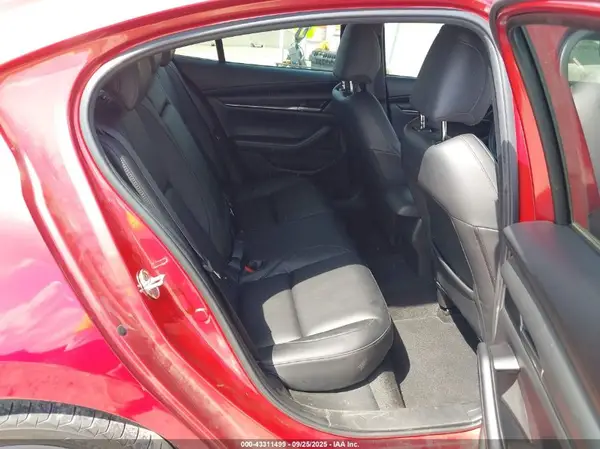 JM1BPABL0M1332229 2021 MAZDA 3 - Image 8