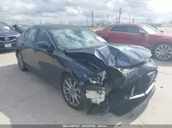 JM1BPABL1M1320770 2021 MAZDA 3