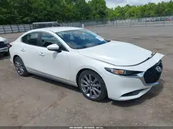 JM1BPABL4M1325560 2021 MAZDA 3