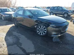 JM1BPABL5M1317385 2021 MAZDA 3