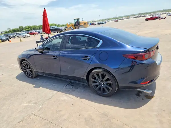JM1BPABL5T1878314 2026 MAZDA 3 - Image 2