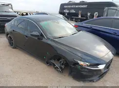 JM1BPABL8M1338229 2021 MAZDA 3