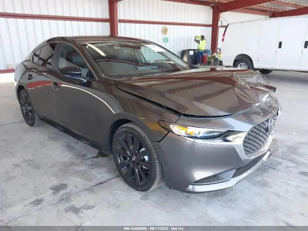 JM1BPABM0S1783392 2025 MAZDA 3 - Image 1