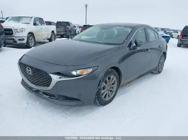 JM1BPABM2R1657786 2024 MAZDA 3 - Image 2