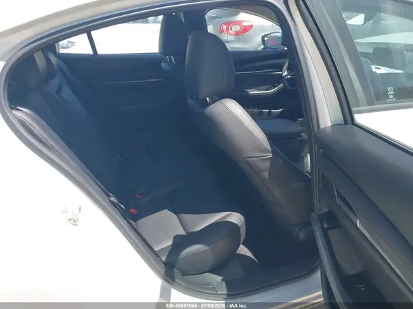 JM1BPABM2S1775262 2025 MAZDA 3 - Image 8