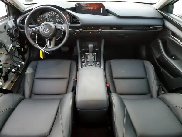 JM1BPABM3S1784391 2025 MAZDA 3 - Image 8