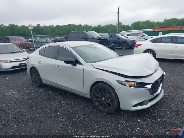 JM1BPABM7S1764208 2025 MAZDA 3 - Image 1