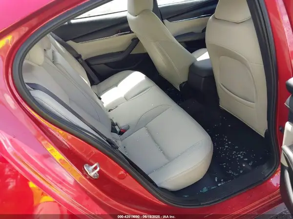 JM1BPACL1K1114263 2019 MAZDA 3 - Image 8