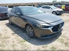 JM1BPACL1M1317639 2021 MAZDA 3