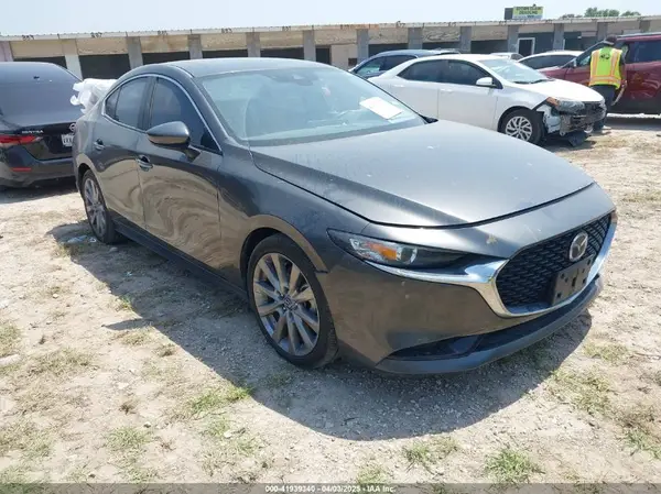 JM1BPACL1M1317639 2021 MAZDA 3 - Image 1