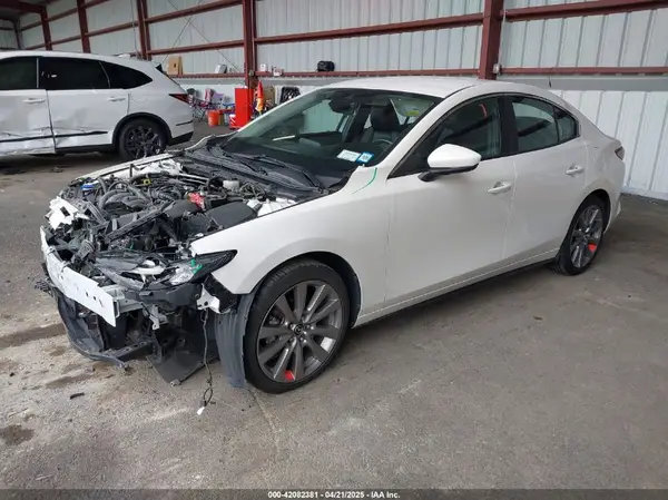 JM1BPACL2K1106916 2019 MAZDA 3 - Image 2