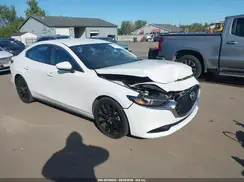 JM1BPACL2K1110724 2019 MAZDA 3