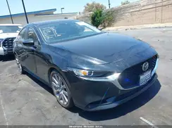 JM1BPACL2M1327726 2021 MAZDA 3