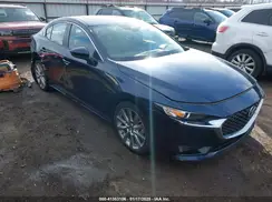 JM1BPACL3M1318274 2021 MAZDA 3