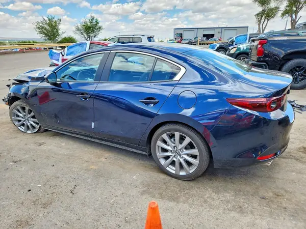 JM1BPACL3T1872686 2026 MAZDA 3 - Image 2