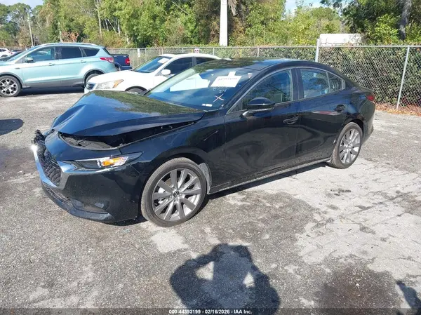 JM1BPACL4T1855427 2026 MAZDA 3 - Image 2
