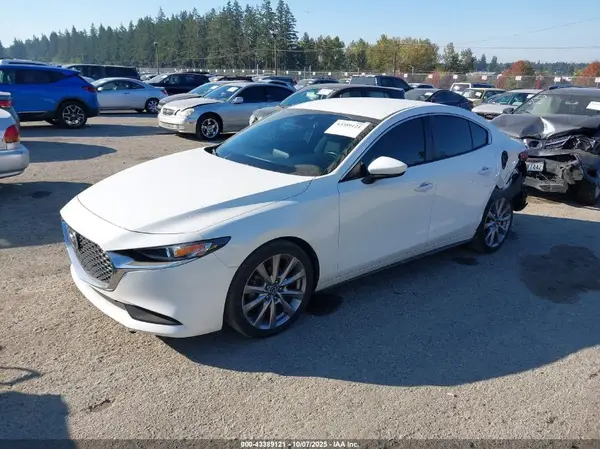 JM1BPACL5K1111138 2019 MAZDA 3 - Image 2