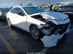 JM1BPACL5M1346724 2021 MAZDA 3