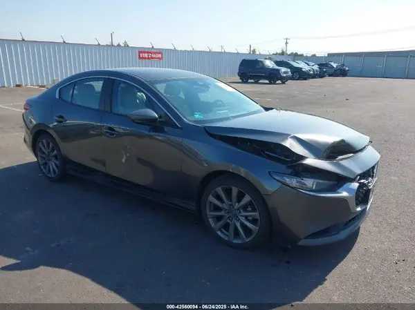 JM1BPACL8K1112638 2019 MAZDA 3 - Image 1