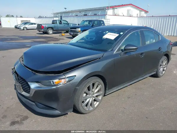 JM1BPACL8K1112638 2019 MAZDA 3 - Image 2