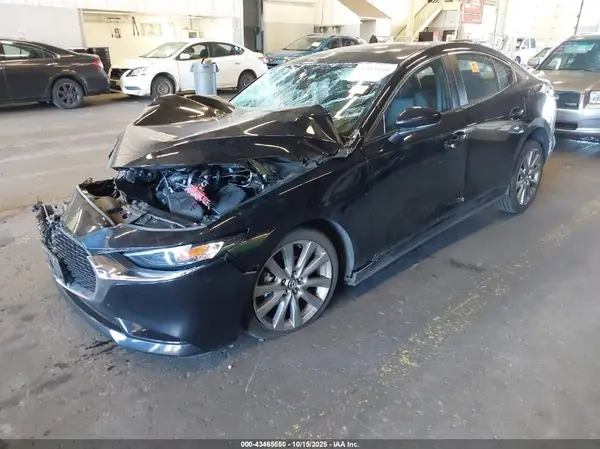 JM1BPACLXM1328476 2021 MAZDA 3 - Image 2