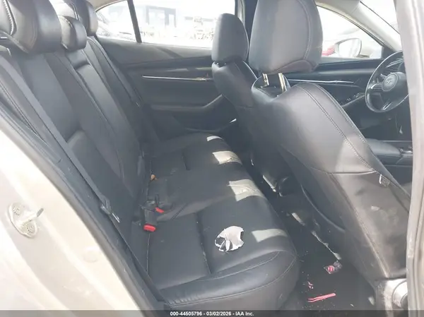 JM1BPACM2S1761134 2025 MAZDA 3 - Image 8