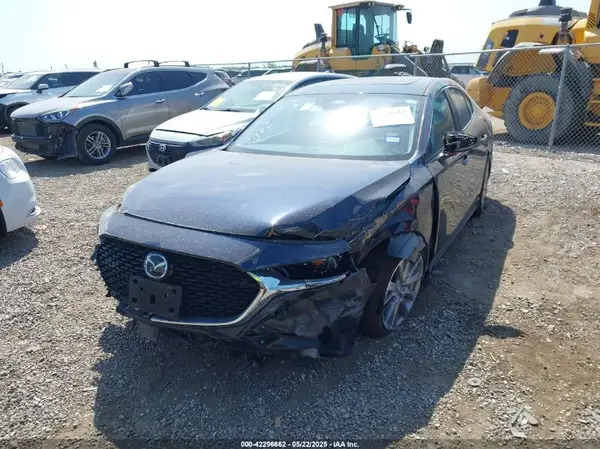 JM1BPACM2S1767306 2025 MAZDA 3 - Image 2