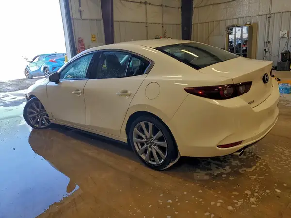 JM1BPACM3S1761644 2025 MAZDA 3 - Image 2