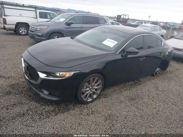 JM1BPACM4S1780316 2025 MAZDA 3 - Image 2