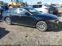 JM1BPACM4S1793468 2025 MAZDA 3