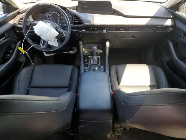 JM1BPACM6S1750816 2025 MAZDA 3 - Image 8