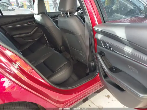 JM1BPACM6S1763453 2025 MAZDA 3 - Image 8