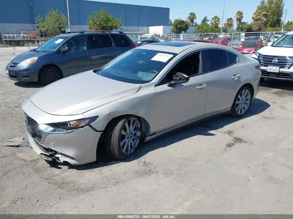 JM1BPACM8S1777631 2025 MAZDA 3 - Image 2