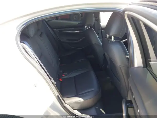 JM1BPACM8S1777631 2025 MAZDA 3 - Image 8