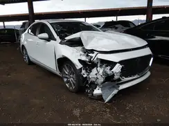 JM1BPACM8S1786135 2025 MAZDA 3