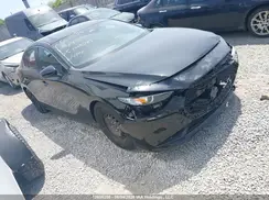 JM1BPACM8S1792520 2025 MAZDA 3