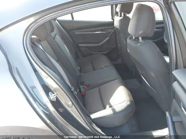 JM1BPACM8S1793148 2025 MAZDA 3 - Image 8